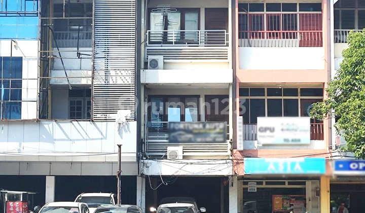 Jual Ruko 3 Lantai Pusat Bisnis Siap Pakai Usaha Kuliner
