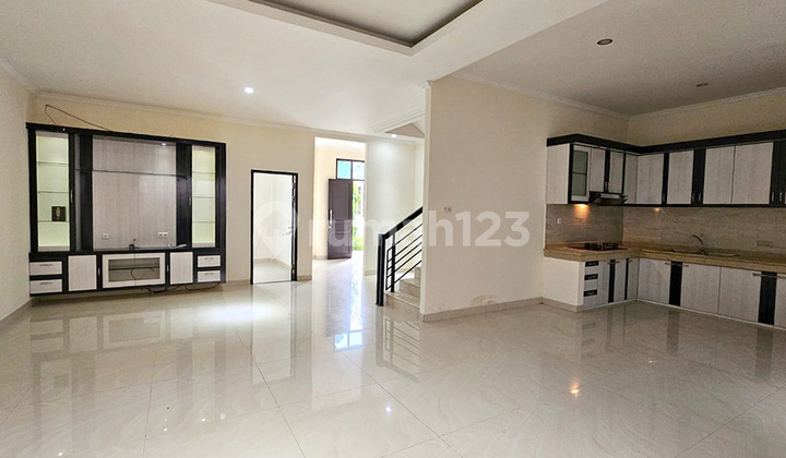 Sewa Rumah Siap Huni Full Keramik Kota Pontianak