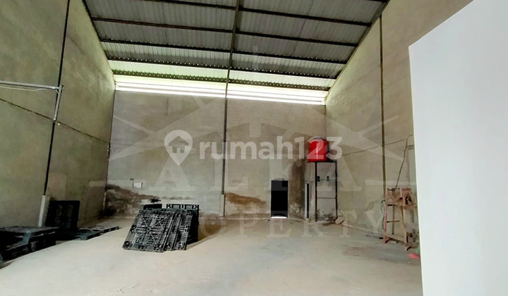 Sell Cheap Warehouse Large Area Ahmad Yani Bizpark Pontianak Sell Cheap Warehouse Large Area Ahmad Yani Bizpark Pontianak