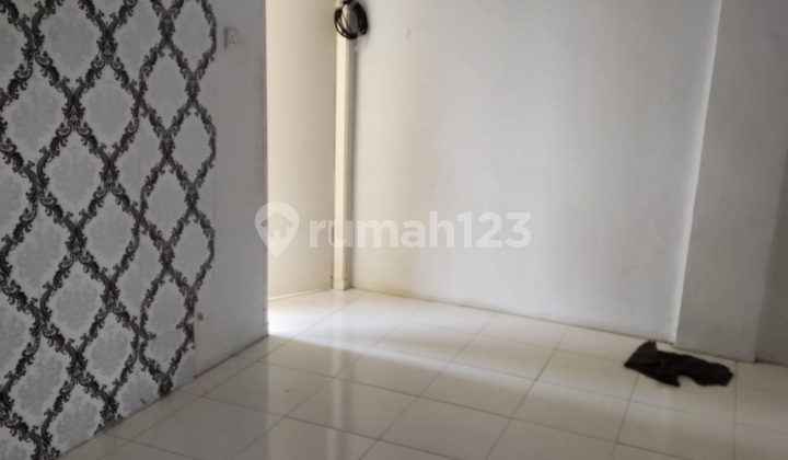 Jual Townhouse 2 Lantai Unfurnished Mcdermott 8