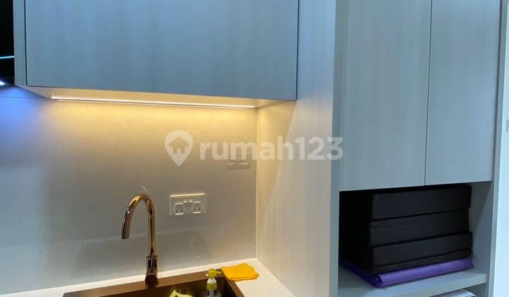 Jual Apartemen One Bedroom Semi Furnished Pollux Habibie 9