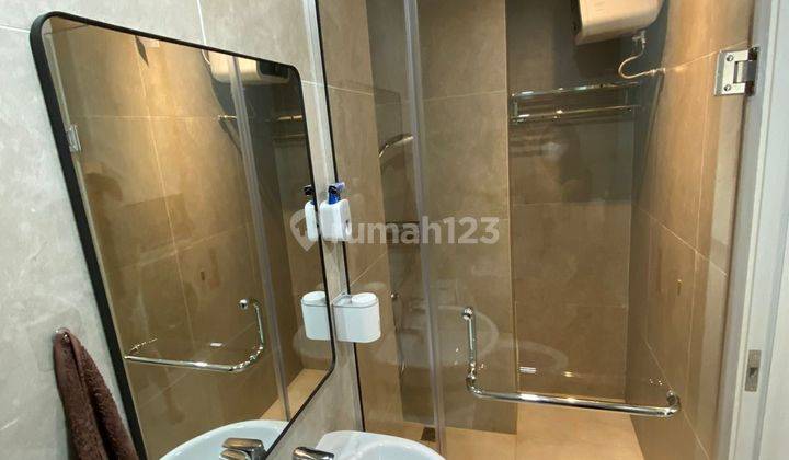 Jual Apartemen One Bedroom Semi Furnished Pollux Habibie 10