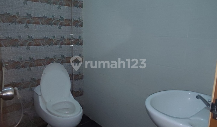 Jual Ruko 3 Lantai Unfrunished Nagoya Penuin 11