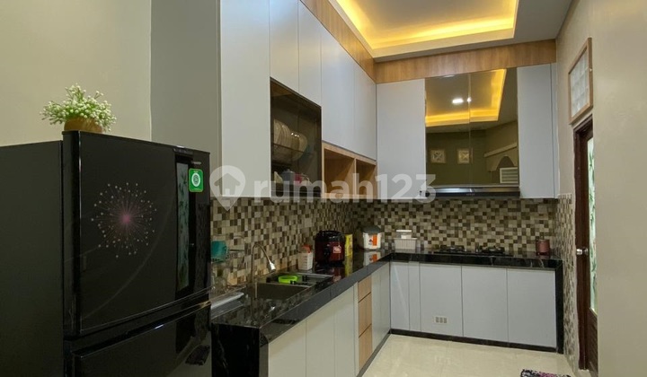 Jual Rumah 2 Lantai Full Furnsihed Type Hook Baloi Centre 16