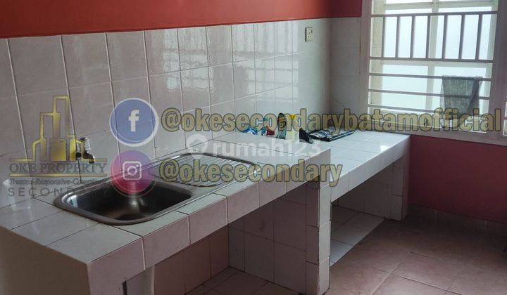 Jual Bangunan 2 Lantai Dan Lahan Kosong Beverly Avenue 18