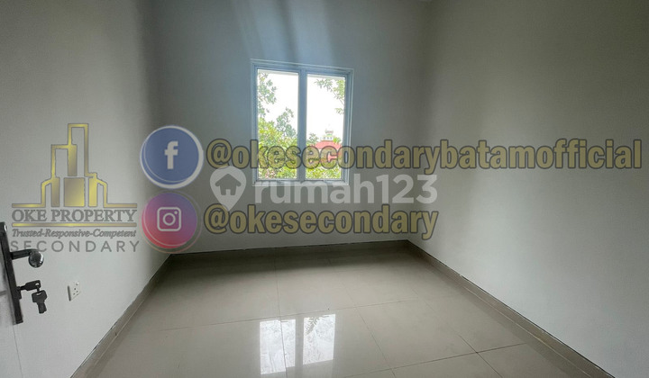 Jual Rumah 3 Lantai Unfurnished 3 Kamar Tidur Beverly Green 9