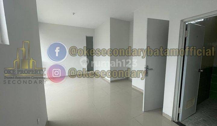 Jual Rumah 3 Lantai Unfurnished 3 Kamar Tidur Beverly Green 11