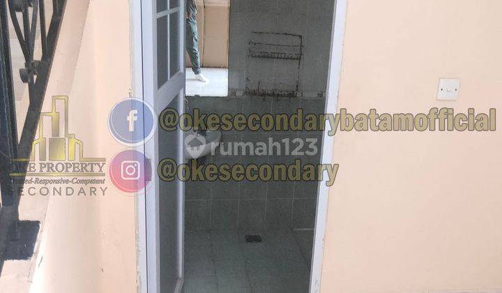 Sewa Rumah 2 Lantai Semi Furnished 5 Kamar Tidur Dutamas 6