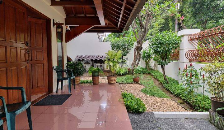 Disewakan Rumah Modern Look Area Senopati, 2 Lantai, Big Balcony, Murah 3