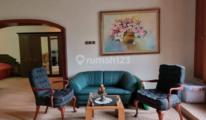 Disewakan Rumah Modern Look Area Senopati, 2 Lantai, Big Balcony, Murah 12