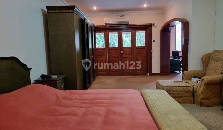Disewakan Rumah Modern Look Area Senopati, 2 Lantai, Big Balcony, Murah 15