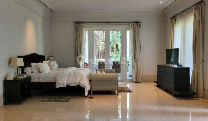 Disewakan Rumah 5 Kamar di Menteng Taman Besar 5