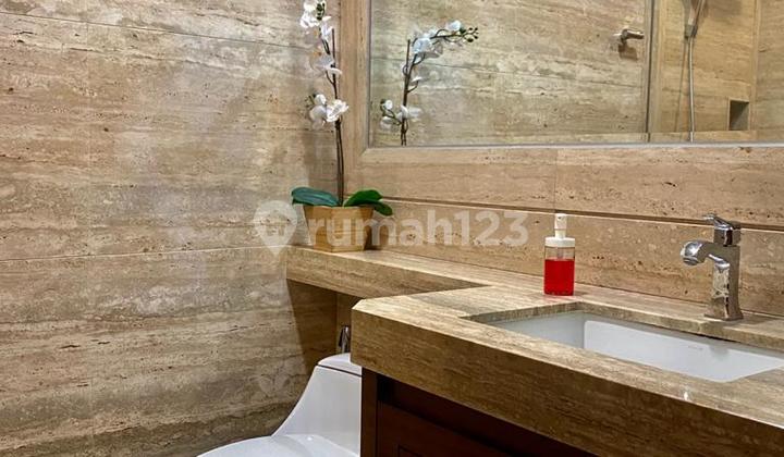 Disewakan District 8 Luas 2 Kamar di Senopati Termurah 2