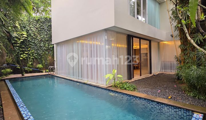 Townhouse in SCBD 2 Floors with Basement Mini Garden
