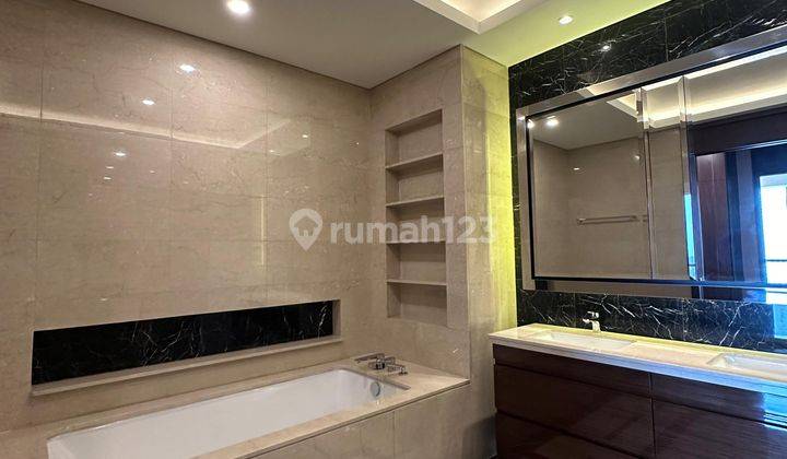 Disewakan Anandamaya Residence 3Bedrooms Unit Luas Bagus Termurah 2