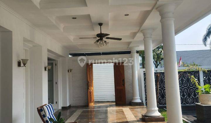 Rumah di Kemang Utara 2Lantai Good Location With Pool 1