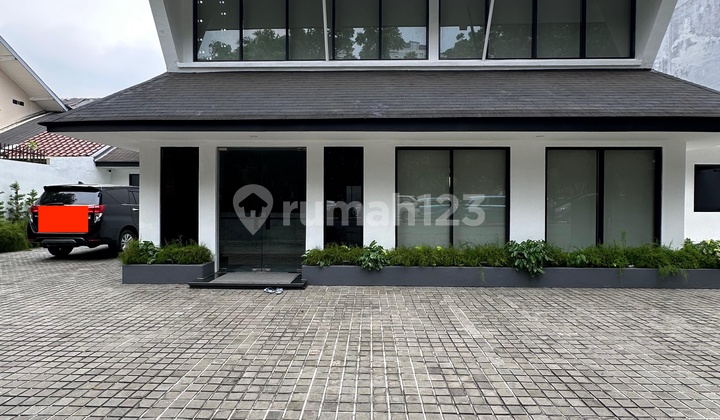 Brand New Gedung di Pakubuwono 2 Lantai Lokasi strategis Brand New Gedung di Pakubuwono 2 Lantai Lokasi strategis