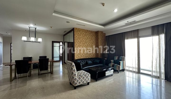 For Rent Capital Residence in SCBD Jakarta 3 Bedrooms 179m2