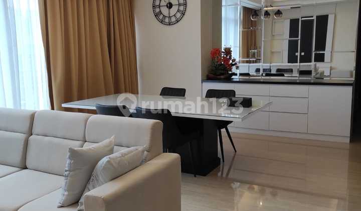 Disewakan South Hills Kuningan 3 Kamar dengan Private Lift