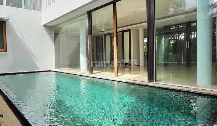 Rumah Mewah di Scbd Jakarta Selatan Unfurnished Dengan Pool 1