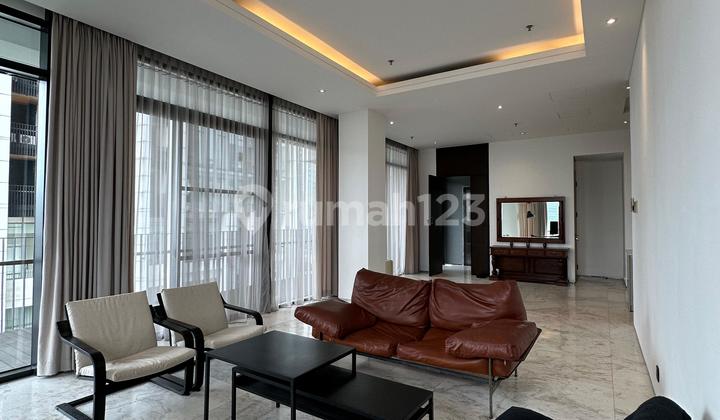 Brand New Senopati Suite 3 Bedrooms 287m2 Classical Theme Brand New Senopati Suite 3 Bedrooms 287m2 Classical Theme