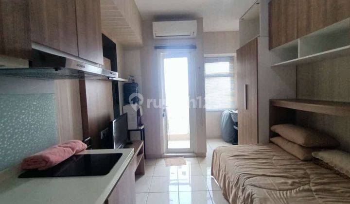 Apartement The Springlake Summarecon Apartment Furnished 1