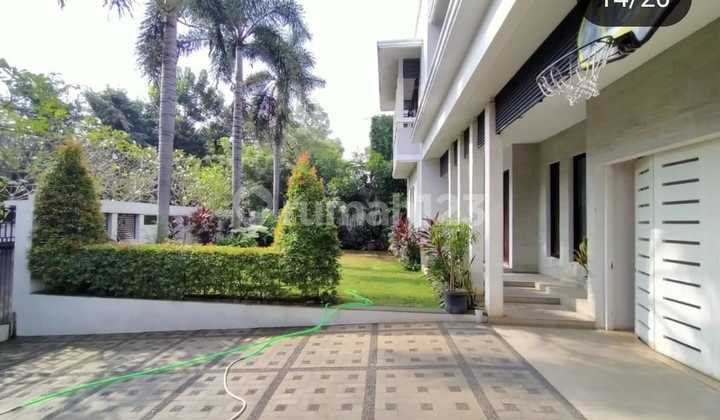 Rumah Di Kemang Jakarta Selatan