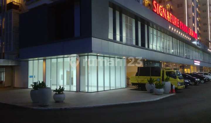 Signature Park Grande Cawang Commercial Building
