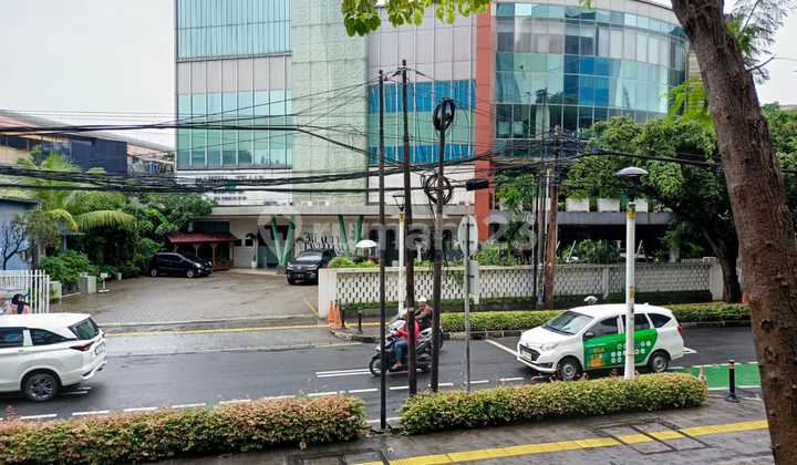 For Sale Martha Tilaar Building on Jl Wahid Hasyim, Menteng, Central Jakarta