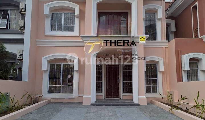 New 2.5-Storey House Ready for Renovation in Dutamas Cluster, Central Location Batam Center
