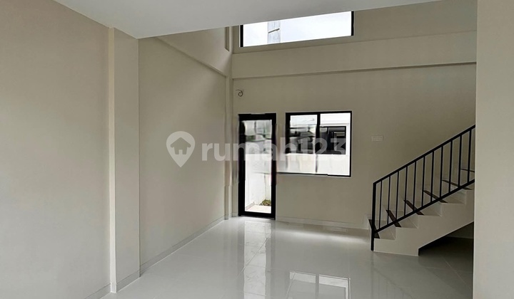 Dijual Cepat !! Rumah 2 Lantai Diamond Pavillion Hadap Timur Dibawah 900 Juta Batam Center 2