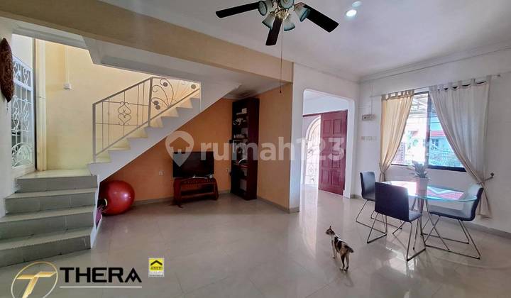 2-Story House in Dutamas Residential Complex, Quiet and Comfortable Environment, Close to Mall, School, and Batam Center Port 2-Story House in Dutamas Residential Complex, Quiet and Comfortable Environment, Close to Mall, School, and Batam Center Port