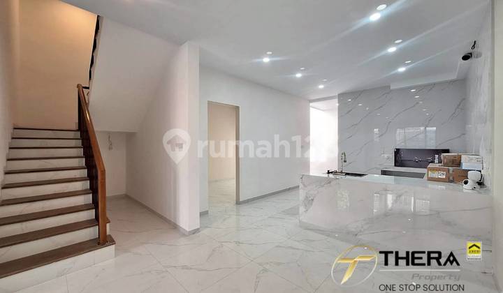 Newly Renovated 3-Story House with Premium Specifications, Victory Residence, Close to Market, Campus, Mall, and Batam Center Port. Newly Renovated 3-Story House with Premium Specifications, Victory Residence, Close to Market, Campus, Mall, and Batam Center Port.