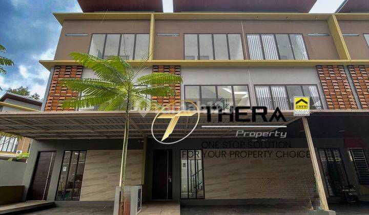 Dijual Cepat !! Rumah 3 Lantai The Icon Central Samping Drive Golf Kongkow Batam Center 1