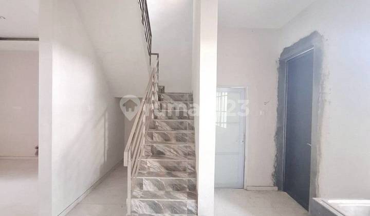 For Sale !! 2-Story House Monde Signature Standard Developer East Facing Batam Center 2