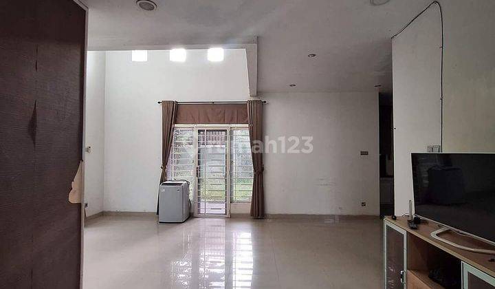 Dijual Cepat !! Rumah 2 Lantai Hook Tengah Sukajadi Hadap Timur Sisa Tanah Samping Dan Belakang Batam 2