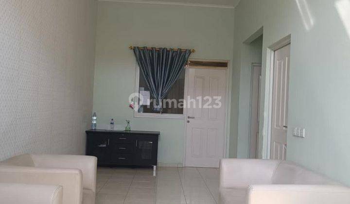 Dijual Rumah di Graha Padma, Taman Avonia 1