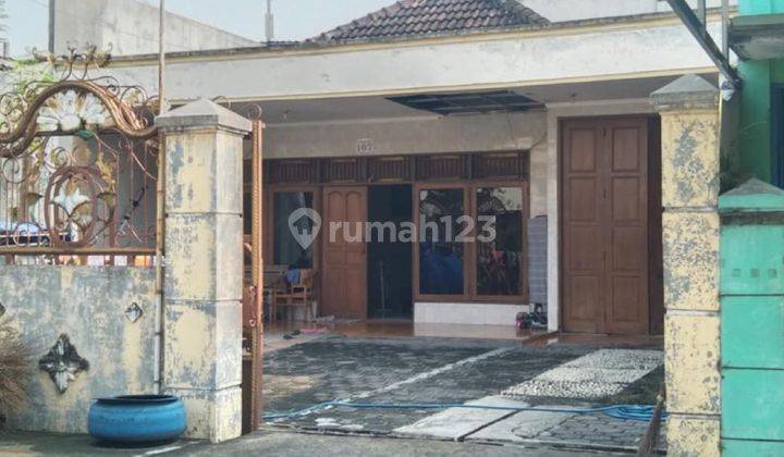 Dijual Rumah di Medoho Raya 1