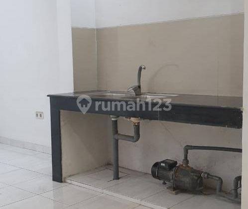 Dijual Rumah 2 Lantai Bagus di Citarum Tengah, Semarang 2