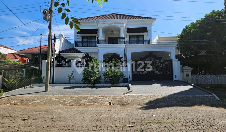 Jual Rumah Mewah Tengah Kota 1