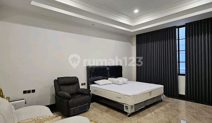 Jual Rumah Mewah Tengah Kota 2