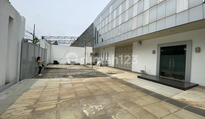 Warehouse for Sale Cheap in Sunter Warehouse for Sale Cheap in Sunter