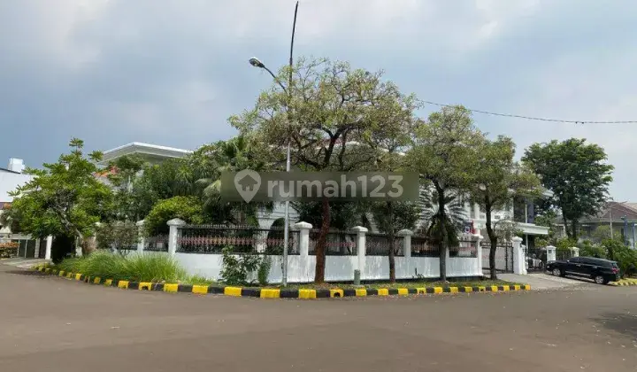 Rumah Mewah Di Taman Kebon Jeruk Intercon 1