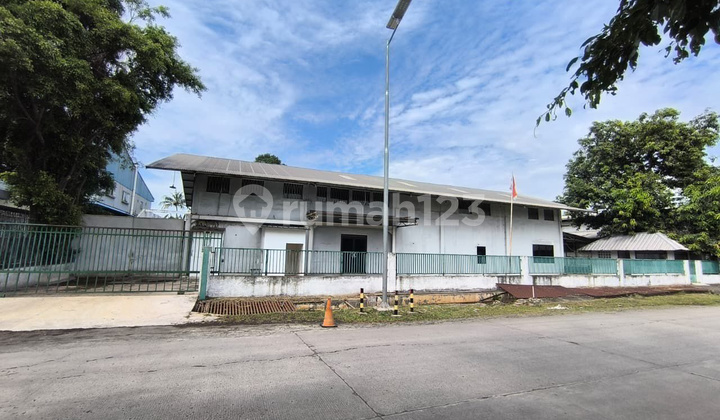 Rent Warehouse Pulo Gadung 2000m2
