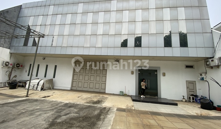 Warehouse for Sale Cheap in Sunter Warehouse for Sale Cheap in Sunter