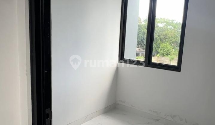 Rumah 2Lt Ready Stock Dekat Stasiun Serpong