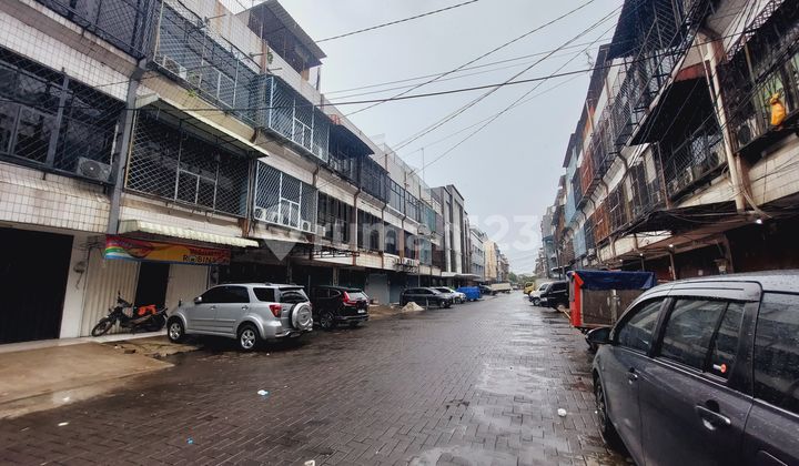 Dijual ‼️*ruko Robinson, Bandengan Selatan, Angke , Jakarta Barat*lt 4x17lb 4x16 3.5 Lantailantai Paling Atas Ada 2 Kamar Hadap Timurakses Kontainer (double Angkle / Fuso)harga 3.1m Dijual ‼️*ruko Robinson, Bandengan Selatan, Angke , Jakarta Barat*lt 4x17lb 4x16 3.5 Lantailantai Paling Atas Ada 2 Kamar Hadap Timurakses Kontainer (double Angkle / Fuso)harga 3.1m