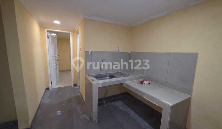 Disewakan Rumah Pantai Indah Kapuk 5 Kamar Tidurlt. 10X18mbangunan 3 Lantai5 Kamar +14 Kamar Mandi +16 Acgordenharga 230 Juta/Thn 2