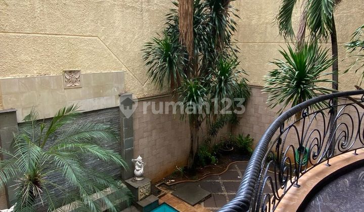 Turun Harga Lagi‼️Dijual Rumah Mewah Pikmodel Classicelang Lautlt 10X30lb 550 M² 3 Lantai4+1 Kamar Tidur4+1 Kamar Mandiswimming Poolfull Furnishmarmer + Granite (Kamar)Hadap Tenggaradari Harga 11Mturun Lagi Jadi 10M 2