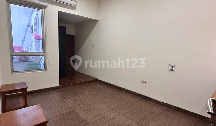 Jual Rumah Gading Kirana Kelapa Gading Siap Huni Jarang Adalt. 7x20mlb -/+300mbangunan 3 Lantaikt 8+1km 6+1shmharga 5.9m Nego  2